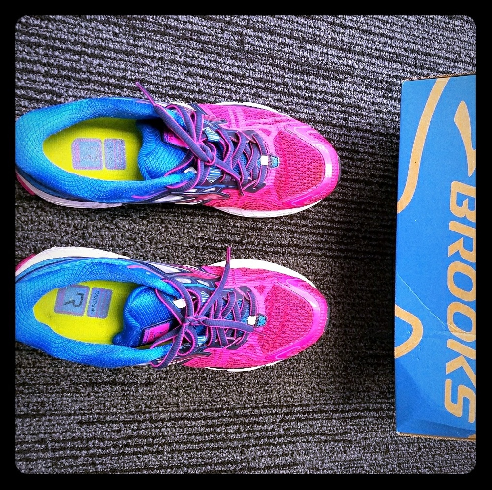 Brooks Ravenna 5 running shoes